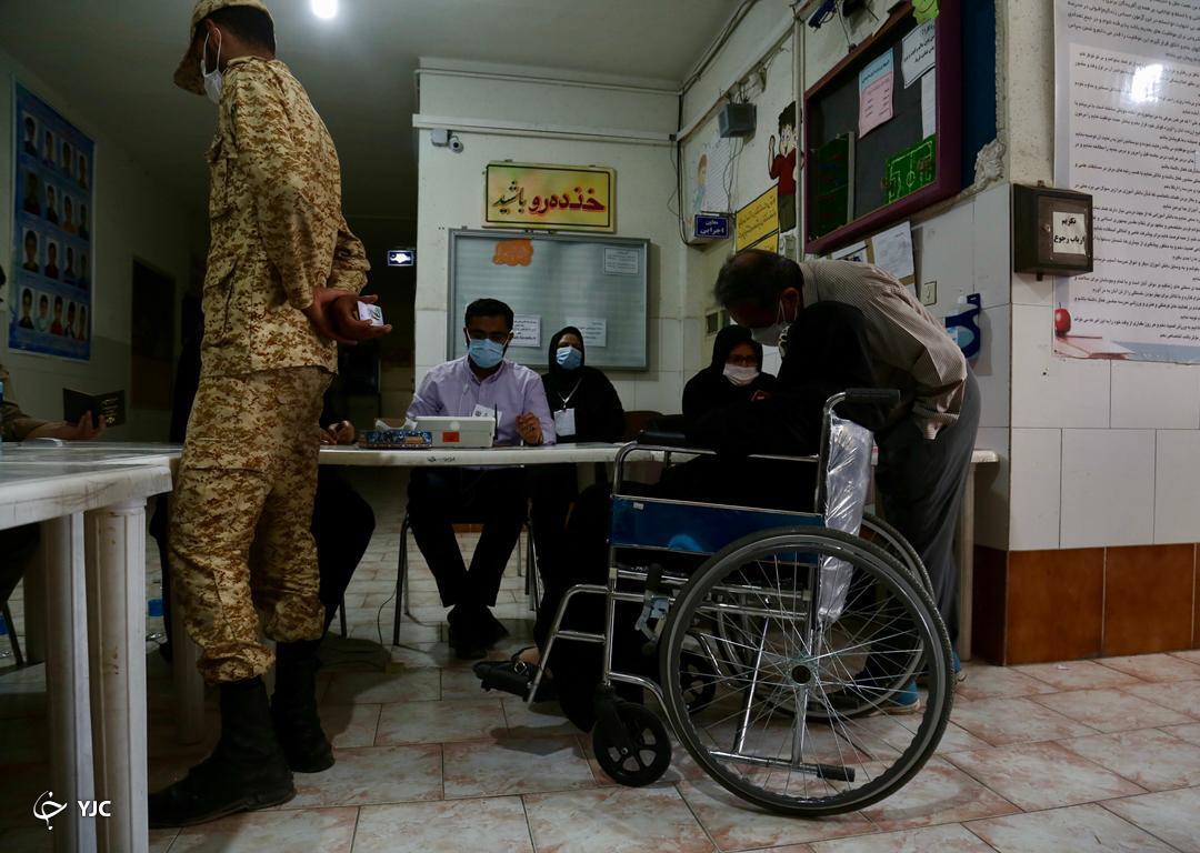 تجلی قرار همدلی مردم فارس در انتخابات سال ۱۴۰۰ + فیلم و تصاویر تجلی قرار همدلی مردم فارس در انتخابات سال ۱۴۰۰ + فیلم و تصاویر