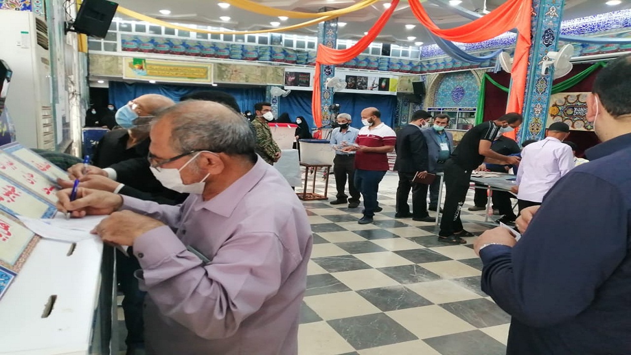 رنگین کمان اقوام در شعب اخذ رای خودنمایی می‌کند