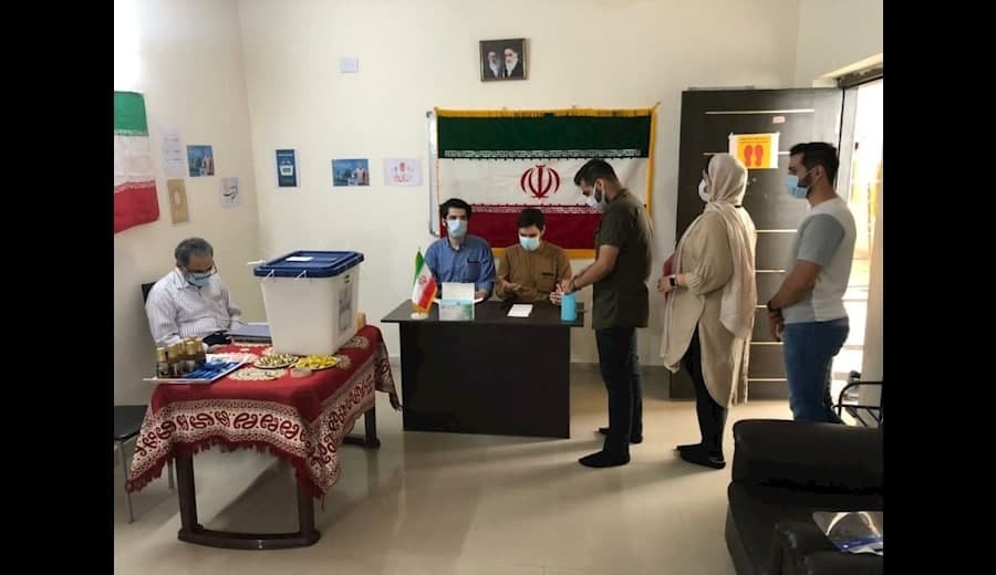 حضور پرشور ایرانیان خارج از کشور در انتخابات ریاست جمهوری + عکس