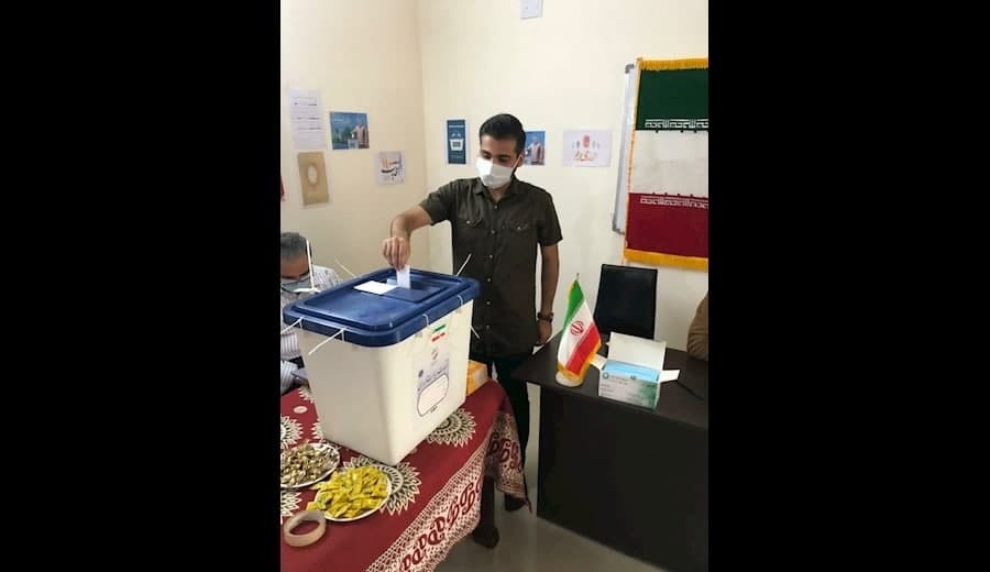 حضور پرشور ایرانیان خارج از کشور در انتخابات ریاست جمهوری + عکس