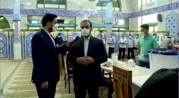 حضور شخصیت های سیاسی در پای صندوق رای حسینعلی امیری