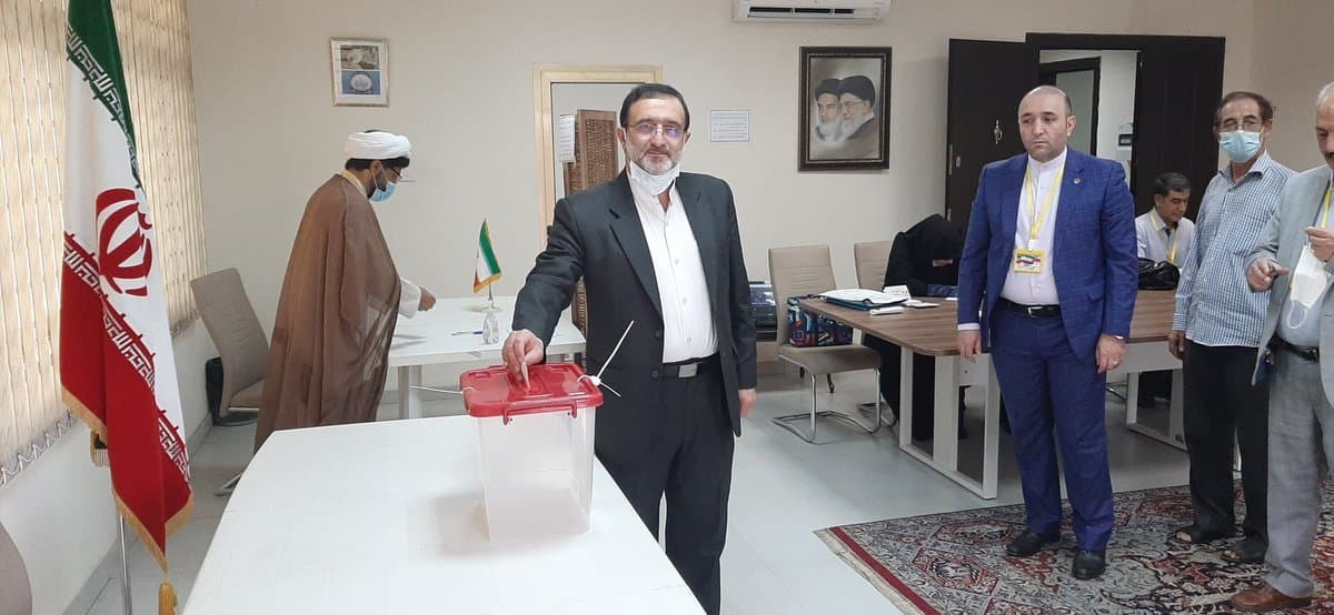 حضور پرشور ایرانیان خارج از کشور در انتخابات ریاست جمهوری ۱۴۰۰ + عکس
