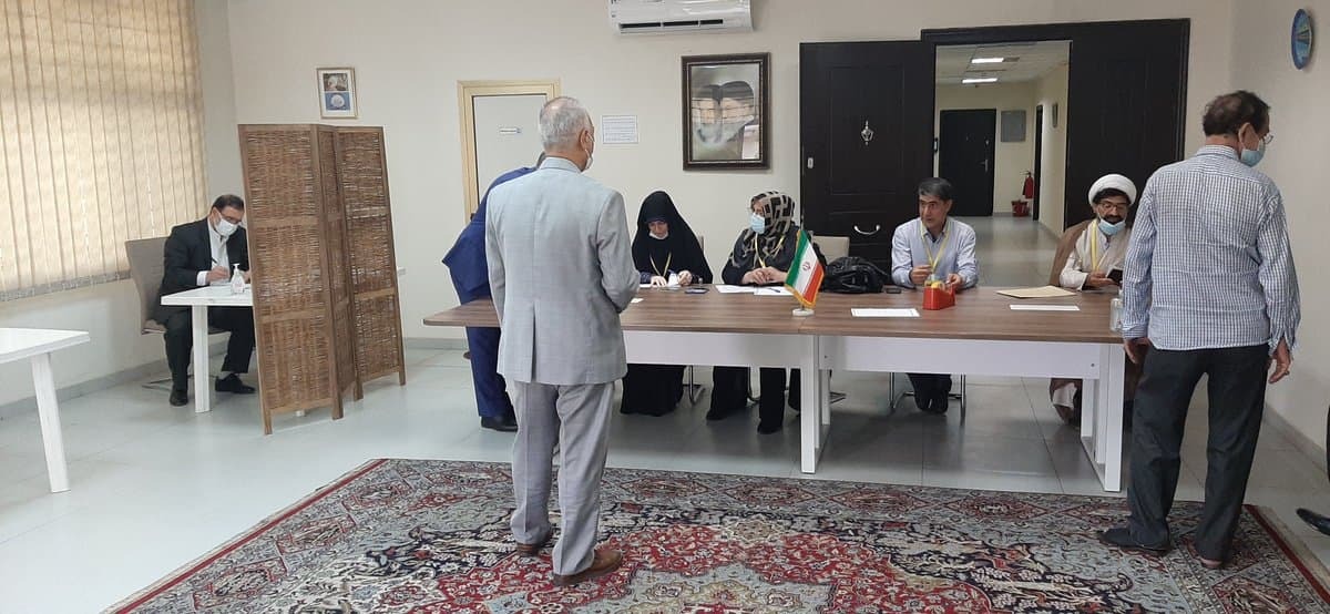 حضور پرشور ایرانیان خارج از کشور در انتخابات ریاست جمهوری ۱۴۰۰ + عکس