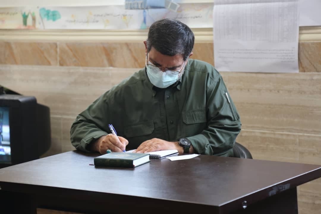 حضور شخصیت های سیاسی در پای صندوق رای سردار تنگسیری