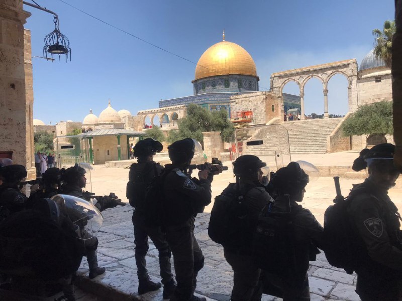 حمله نظامیان صهیونیست به تظاهرات فلسطینیان در مسجد الاقصی 03