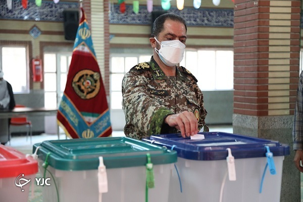 حضور فرماندهان ارشد ارتش جمهوری اسلامی ایران در انتخابات ۱۴۰۰