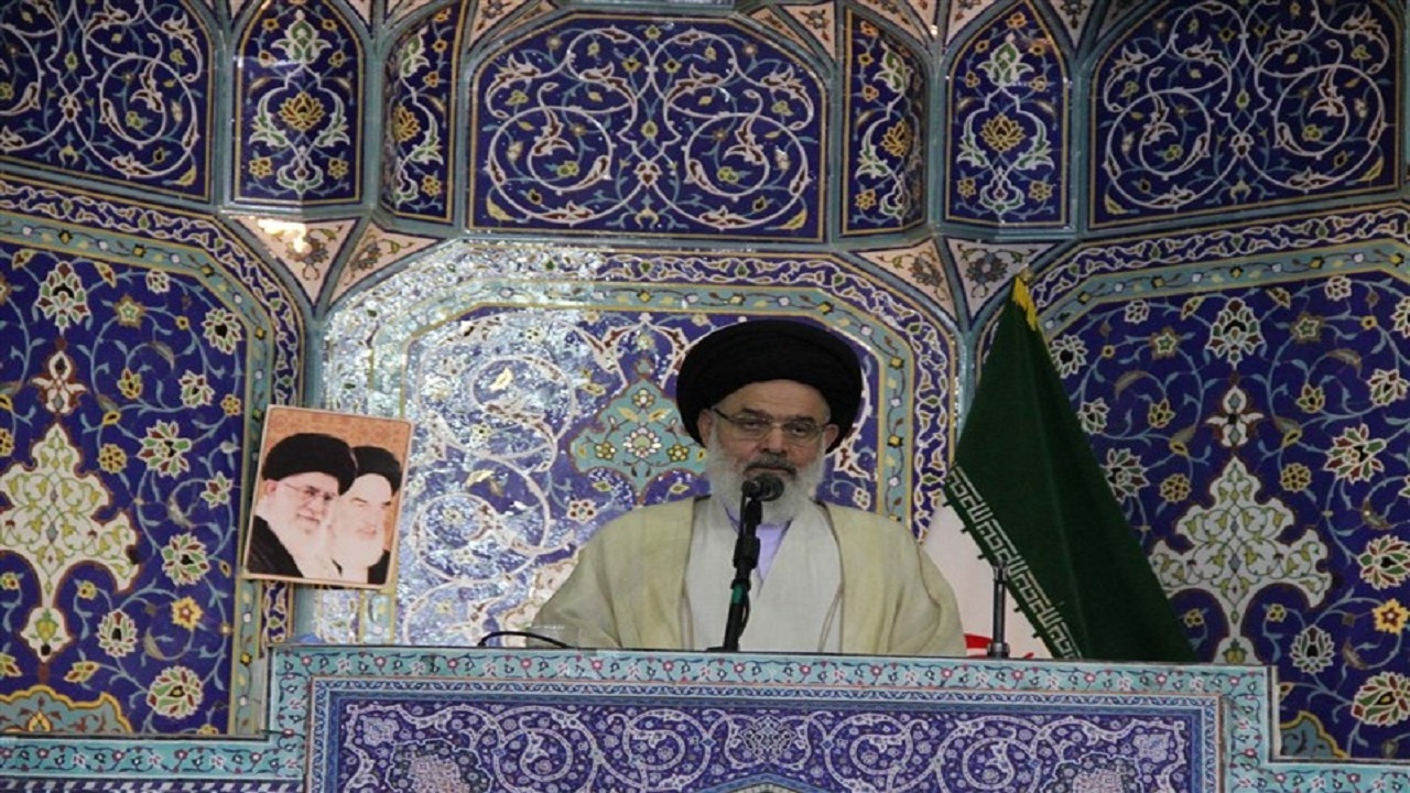 نامزد پیروز انتخابات نباید دچار غرور شود