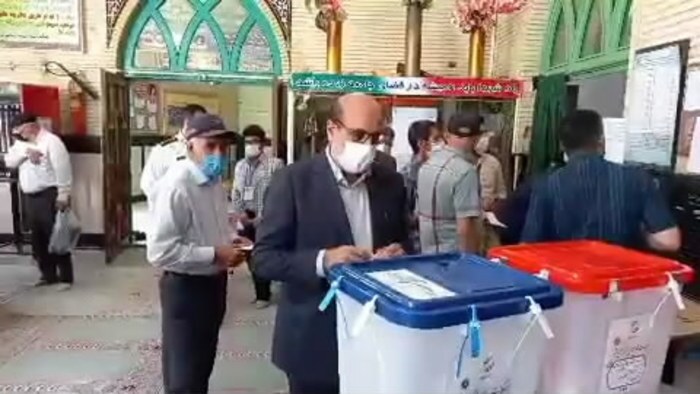 مردم و مسئولان پای صندوق&zwnj;های رای در قزوین