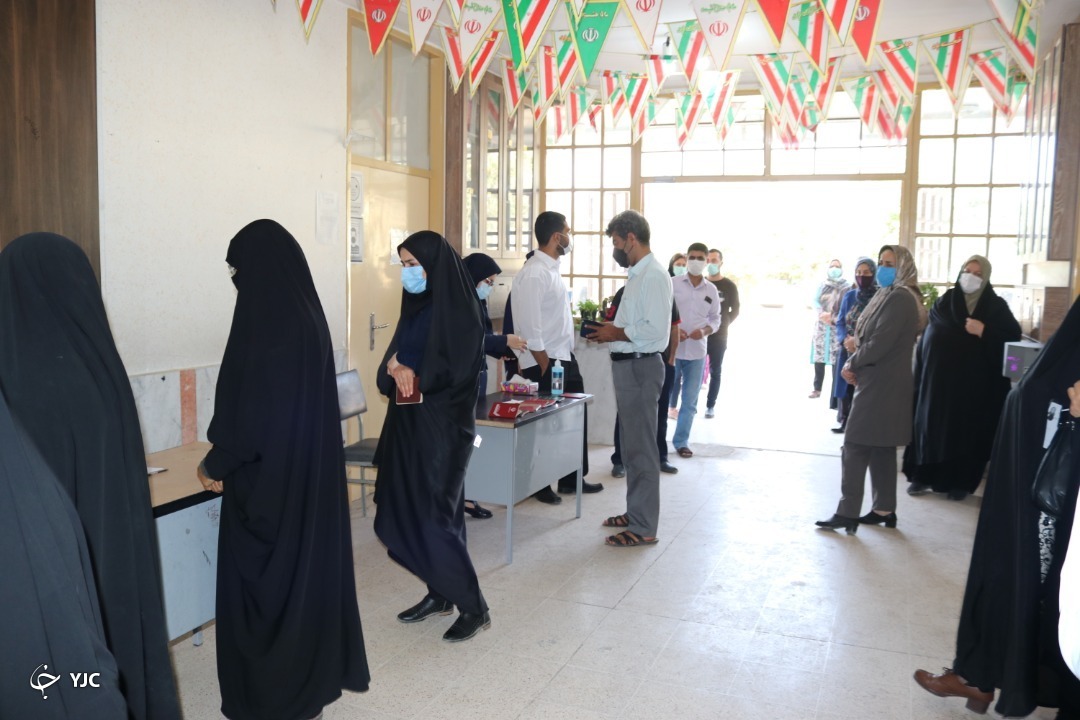 انتخابات در پادگان ها و مکان های نظامی