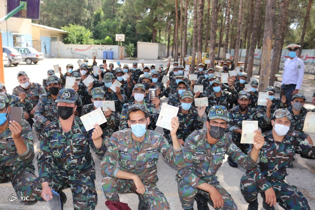 انتخابات در پادگان ها و مکان های نظامی
