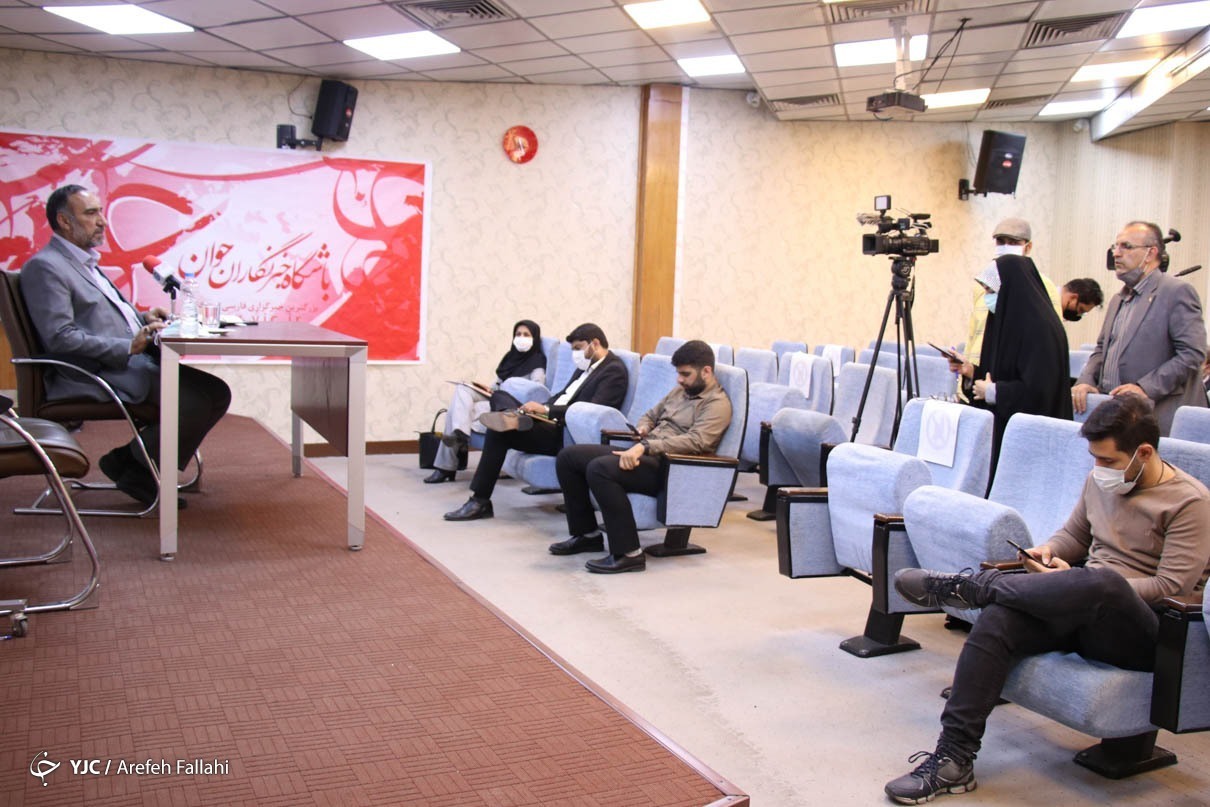 حدود ۵ میلیون مشترک باند پهن در مخابرات داریم / مرکز تماس ۲۰۲۰ گوش شنوای مردم برای مشکلات مخابراتی / دولت آینده از حوزه ICT و بخش خصوصی حمایت کند