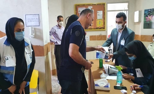 حضور مدافعان سلامت مراکز درمانی گیلان در انتخابات ۱۴۰۰
