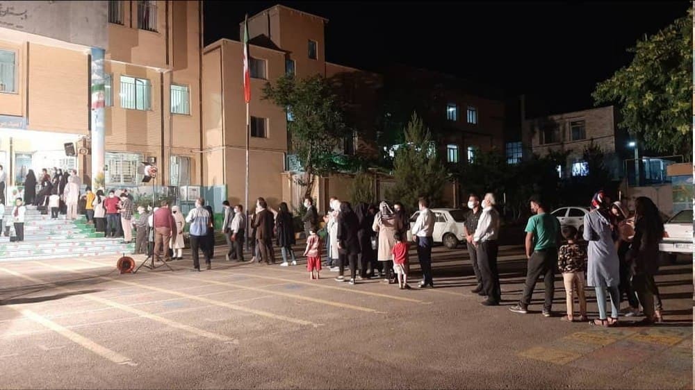 صفوف مردم