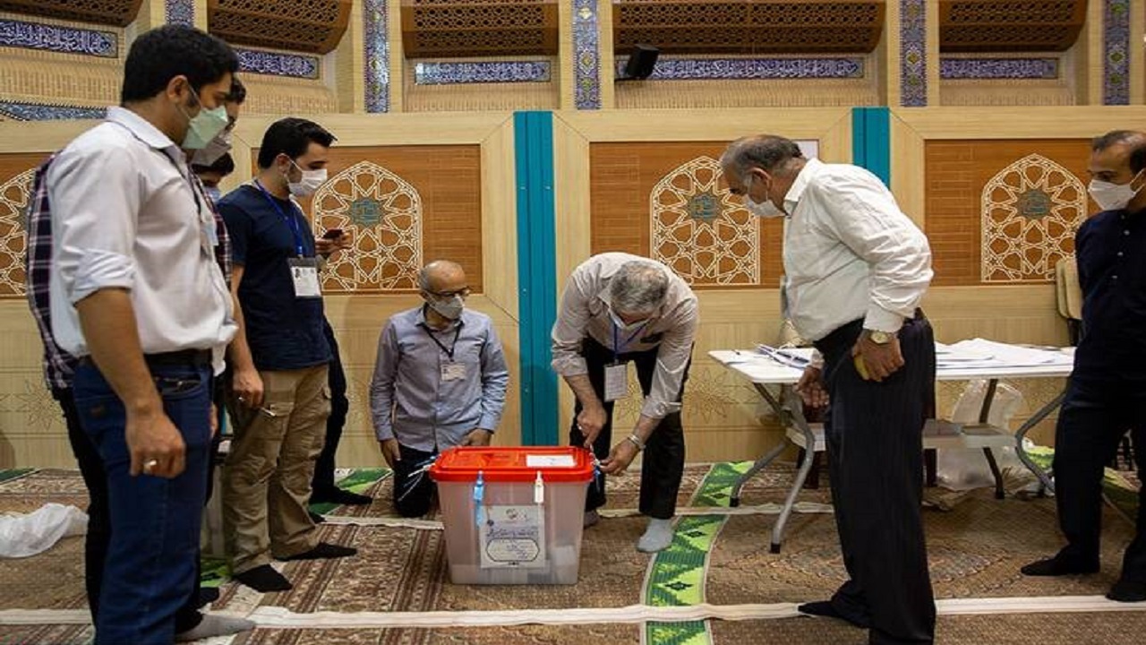 انجام روند شمارش آرای انتخابات در استان سمنان