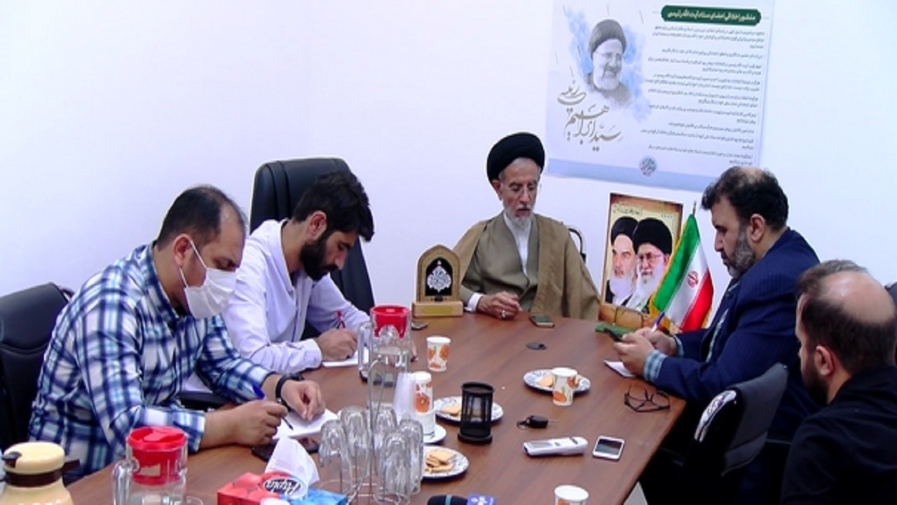 خوشحالی مردم قم از نتیجه انتخابات ریاست جمهوری+تصاویر