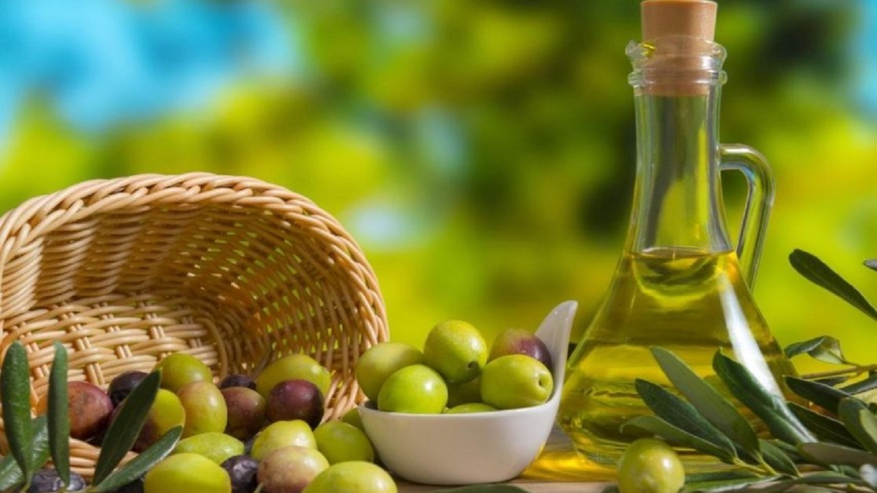 ۹ ماده غذایی سالم برای طول عمر بیشتر