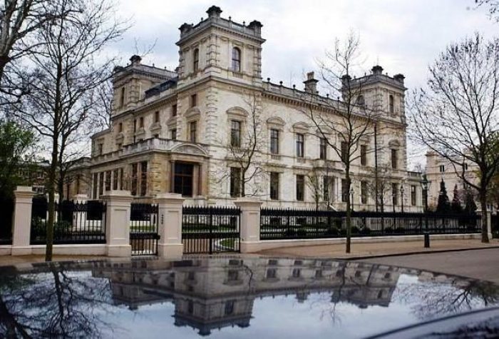 گرانترین خانههای جهان، از خانهی ۴ هزار راس گاو تا خانهای با ۶۰۰ خدمه گرانترین خانههای جهان، از خانهی ۴ هزار راس گاو تا خانهای با ۶۰۰ خدمه