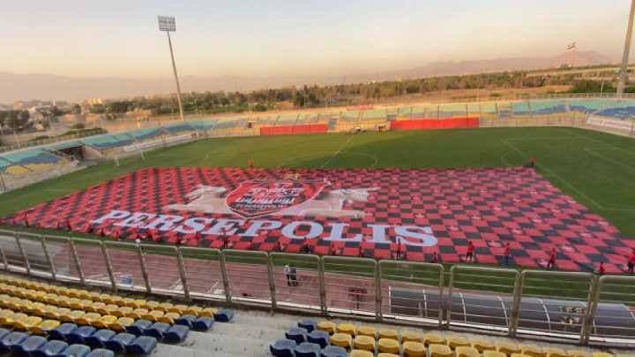 رونمایی از پرچم ۲۸۰۰ متری پرسپولیس در بازی سوپرجام منتفی شد