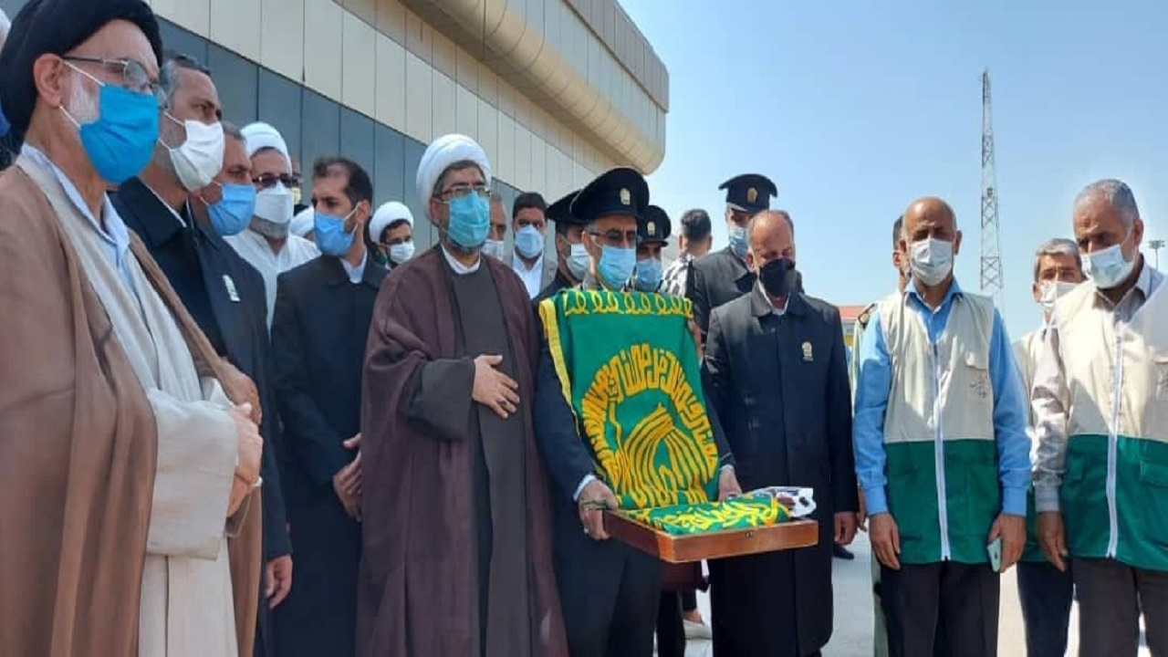 سفیران معنوی،دیار علویان را به پرچم بارگاه رضوی متبرک کردند