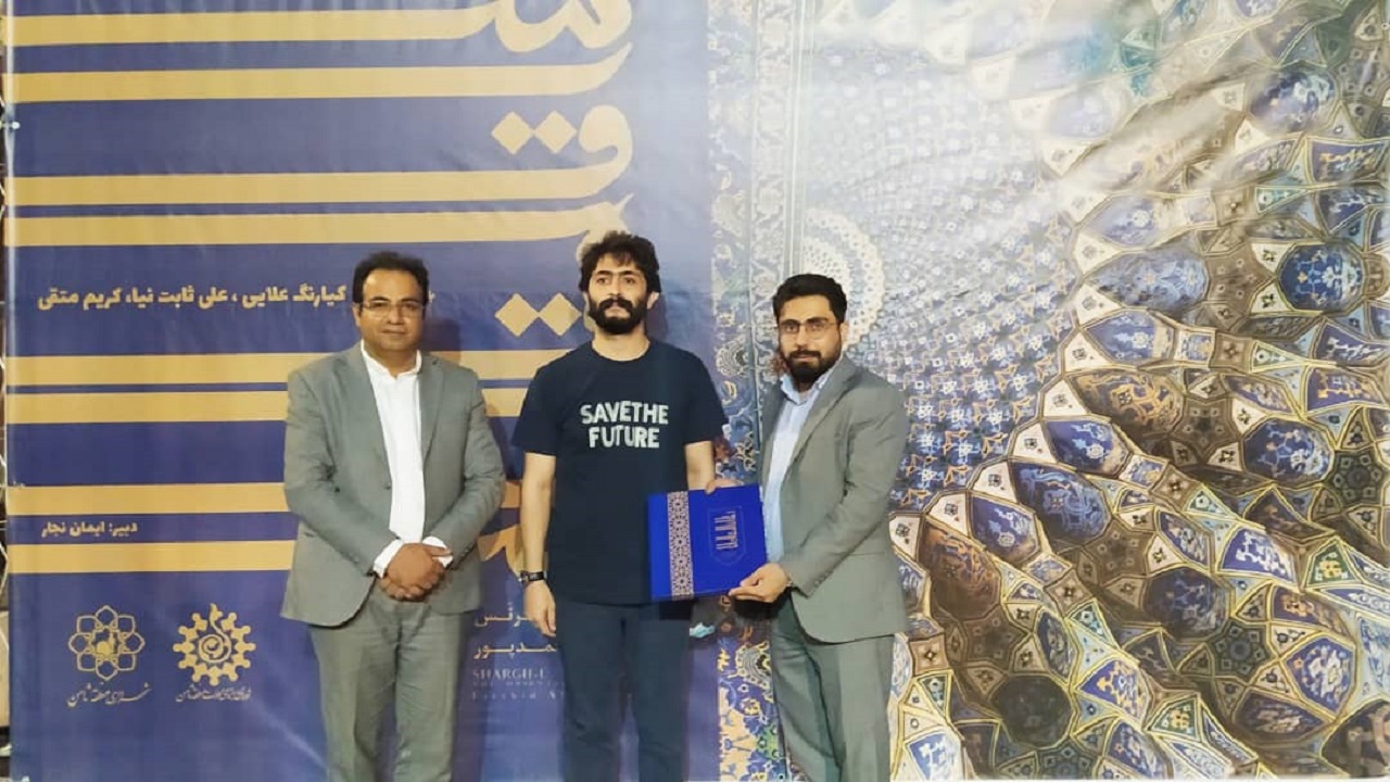 نگاهی هنرمندانه به حرم مطهر رضوی از قاب دوربین /۶ سال عکاسی مستمر جوان تبریزی از معماری حرم مطهر امام رضا (ع)