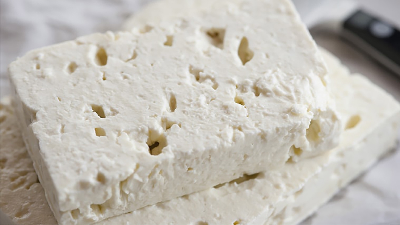 طرز تهیه پنیر لیقوان به ۳ روش
