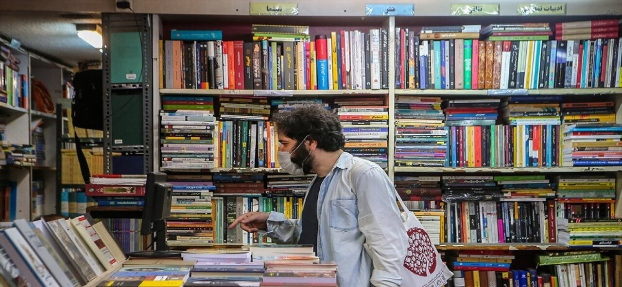 آغاز ثبت‌نام کتابفروشی‌های خراسان شمالی در بهارانه کتاب ۱۴۰۰