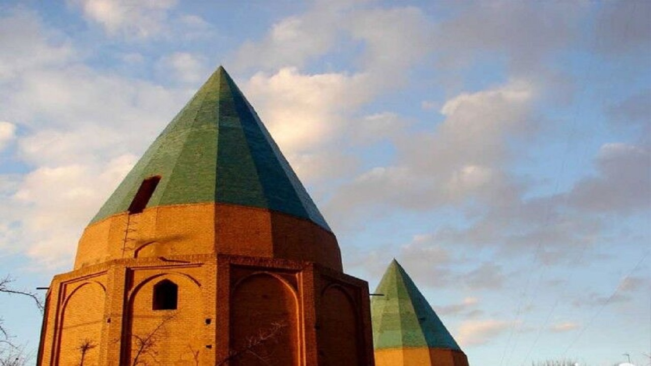 امکان واگذاری بنا‌های تاریخی قم به بخش خصوصی وجود دارد