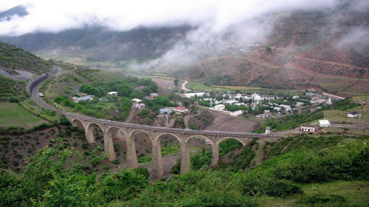 تصویری از طبیعت بکر راه‌آهن شهر شیرگاه که باور نمی‌کنید!