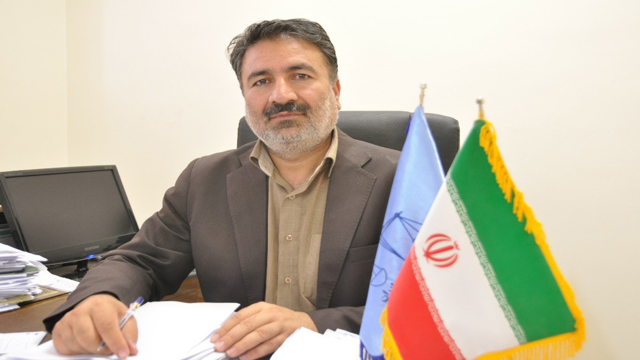 دستگیری یک جاعل حرفه ای اسناد قضایی و ملکی در کرمان