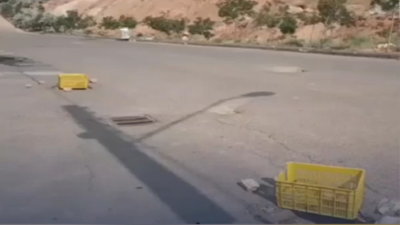 سرقت شبانه از درپوش فاضلاب در شهرک باغ‌میشه تبریز + فیلم