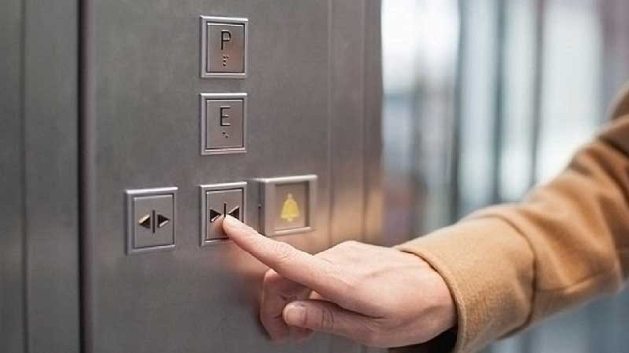 هنگام قطعی برق در آسانسور چه باید کرد؟