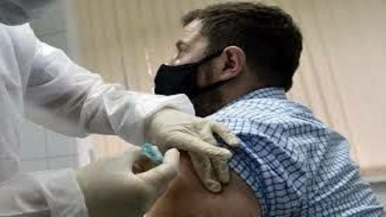 قرارگاه شهید سلیمانی همراه مردم تا پایان کرونا/توصیه به گروه‌های هدف واکسیناسیون