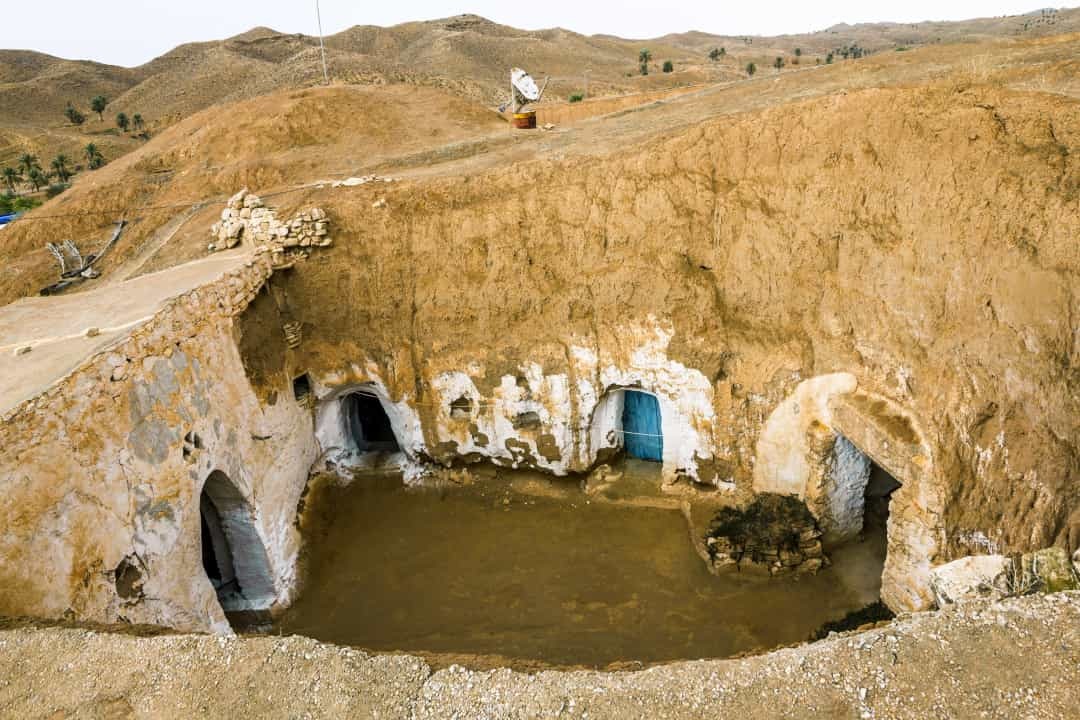 عجیب و غریب&zwnj;ترین خانه&zwnj;های دنیا: از زندگی در آسمان تا خانه توالت شکل