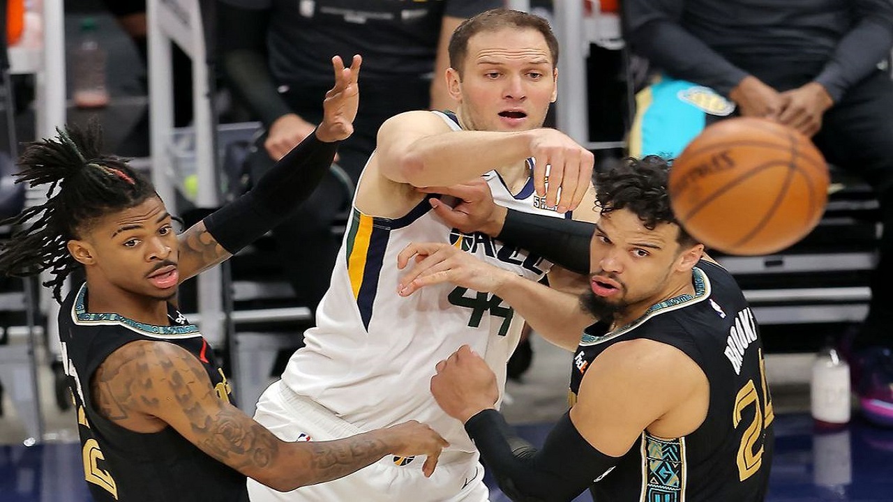 پلی آف لیگ بسکتبال NBA/ فیلادلفیا بازی دوم را هم برد/ اولین پیروزی یوتاجاز با درخشش گوبرت