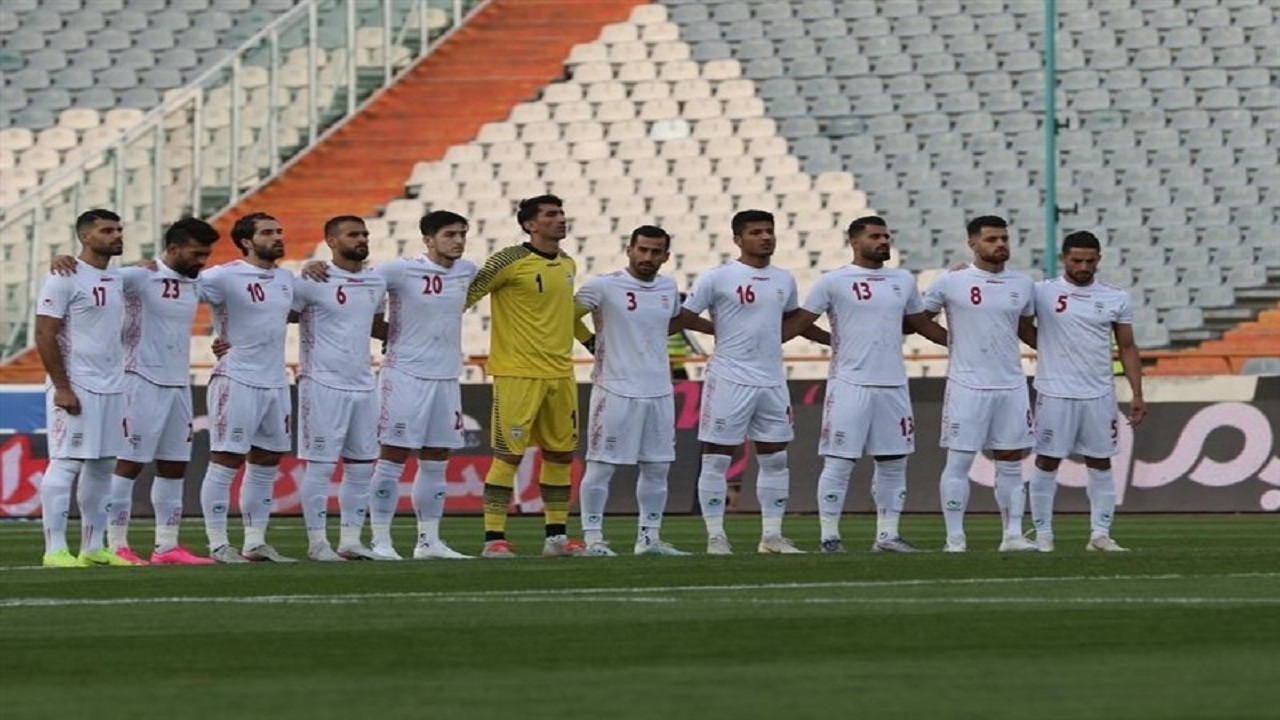 تیم ملی فوتبال ایران در منامه باید به آب و آتش بزند