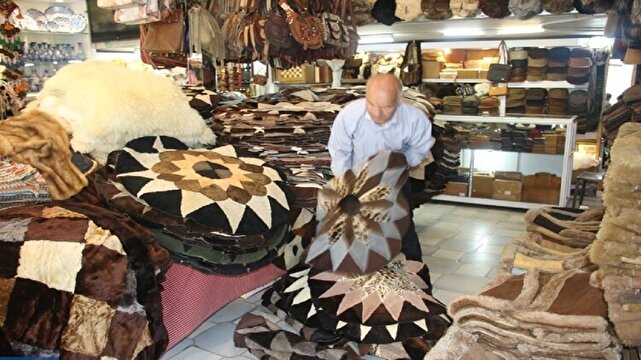کرونا  نفس صنایع دستی طرقبه شاندیز را به شماره انداخت