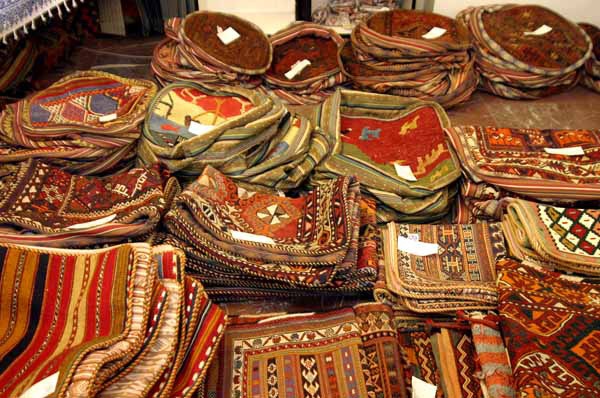 کرونا  نفس صنایع دستی طرقبه شاندیز را به شماره انداخت