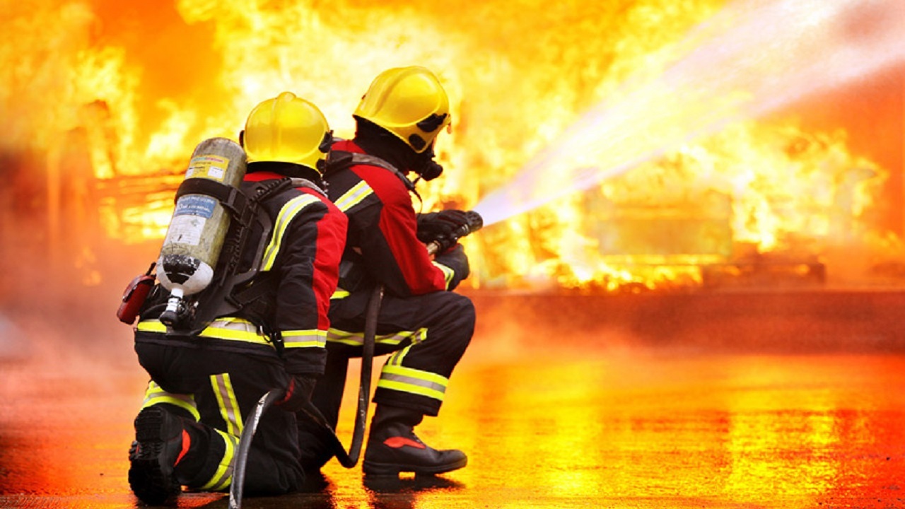 حنای آتش پیش آتش نشانان رنگی ندارد