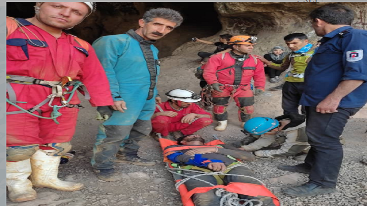 نجات جوان بنابی از چاه غار هامپوئیل مراغه