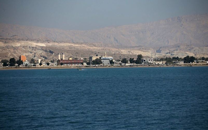 مشکلات گمرک و ملوانان بندرچارک بزودی رفع می شود