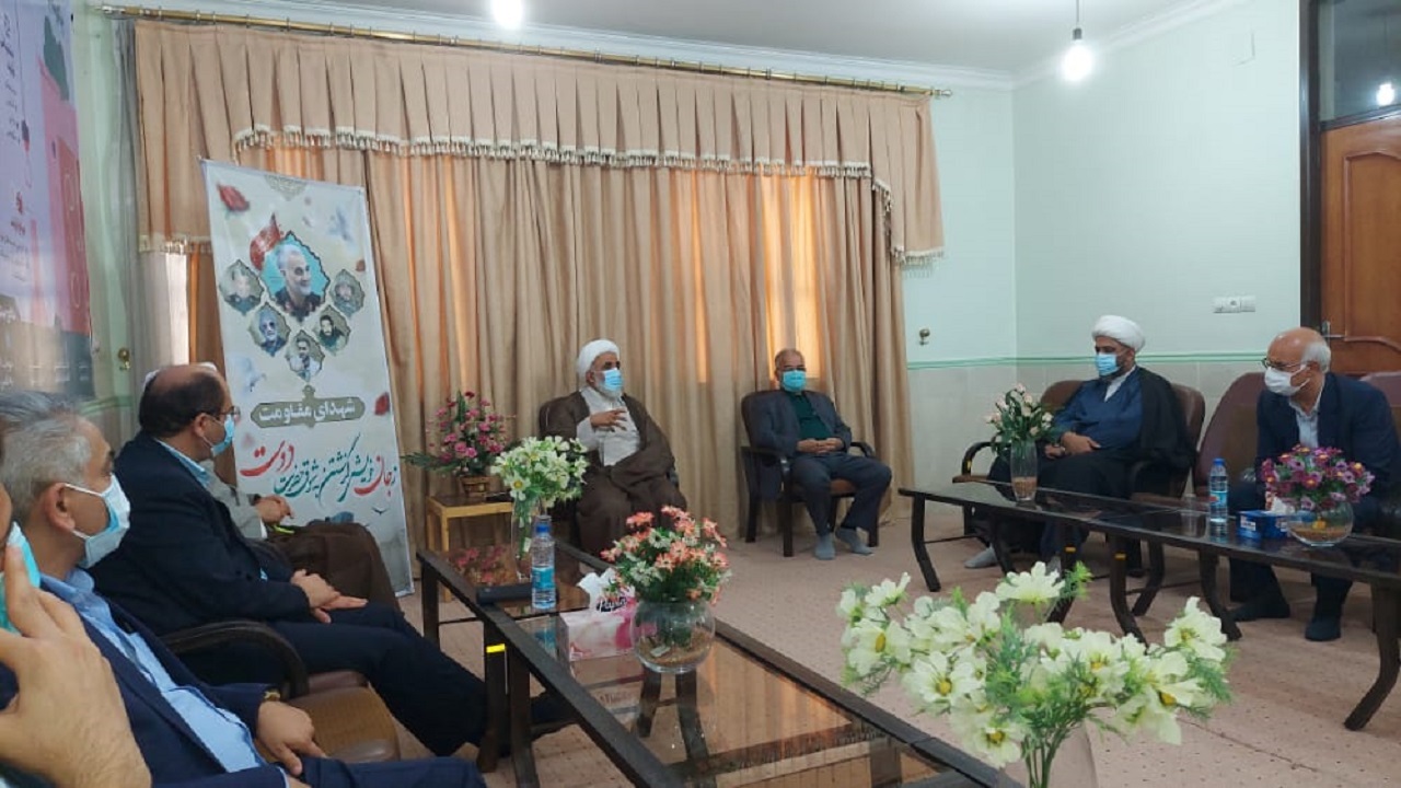 باید با مشارکت حداکثری توطئه های دشمنان را خنثی کنیم
