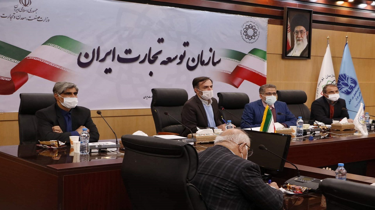 یک میلیارد و ۷۰۰ میلیون دلار از تعهدات ارزی پیله‌وران و مرزنشینان پرداخت نشده است