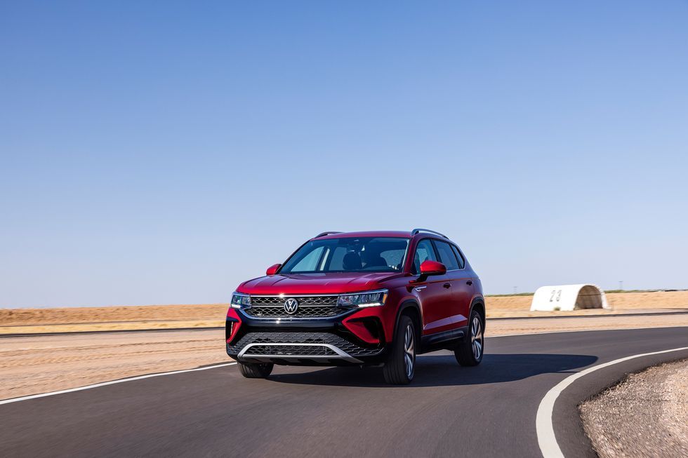 فولکس واگن Taos 2022 در میان SUV های ساب کامپکت بزرگ ظاهر می شود