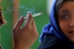 ۲۷ درصد دانشجویان پسر و ۱۴ درصد دانشجویان دختر در معرض مصرف دخانیات افزایش وابستگی دانشجویان به مواد مخدر در دوران همه گیری کرونا/ وقتی آن روی ویروس ملموس گریبانگیر قشر دانشگاهی میشود