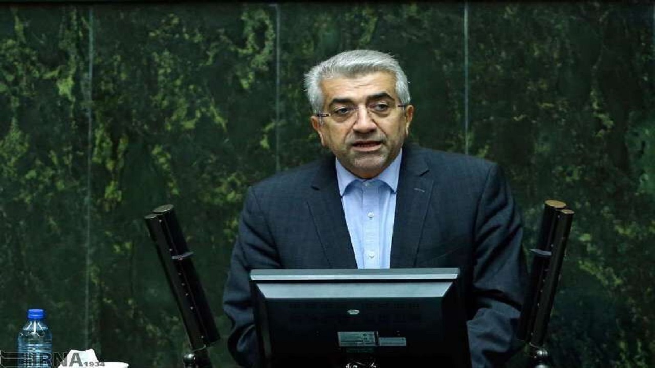 نماینده ملایر مشروط از پاسخ وزیر نیرو قانع شد