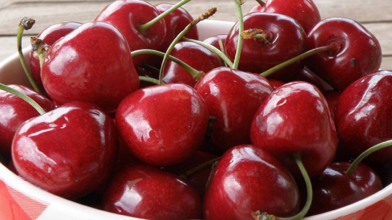خوراکی‌هایی که مصرف آنها با گیلاس خطرناک است