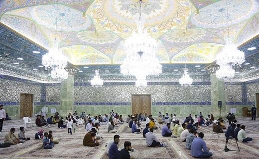 برگزاری جشن میلاد امام رضا (ع)ویژه اردوزبانان در حرم بانوی کرامت برگزاری جشن میلاد امام رضا (ع)ویژه اردوزبانان در حرم بانوی کرامت