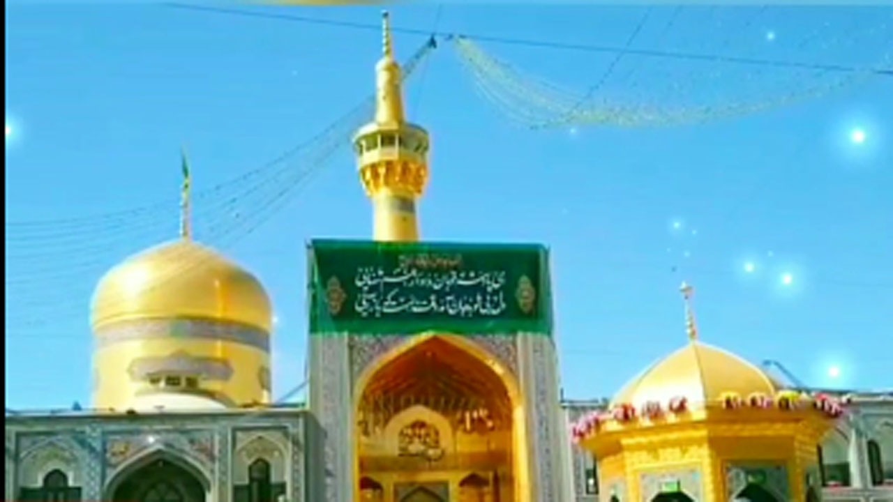 تلاوت صلوات خاصه امام رضا(ع) در آستان رضوی + فیلم