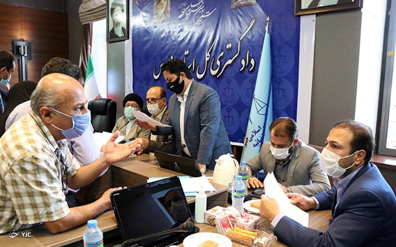 رسیدگی به مشکلات مردمی با حضور مسئولان قضایی فارس