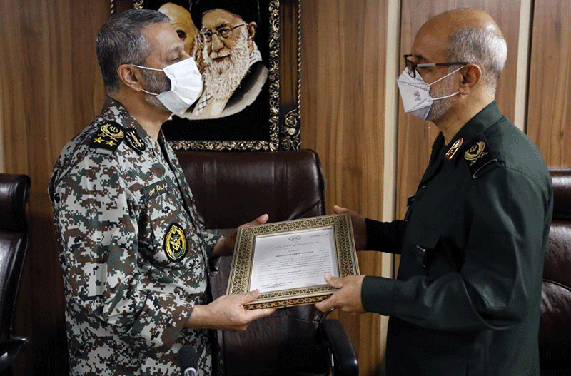آئین معارفه جانشین قرارگاه مشترک پدافند هوایی خاتم الانبیاء(ص) برگزار شد